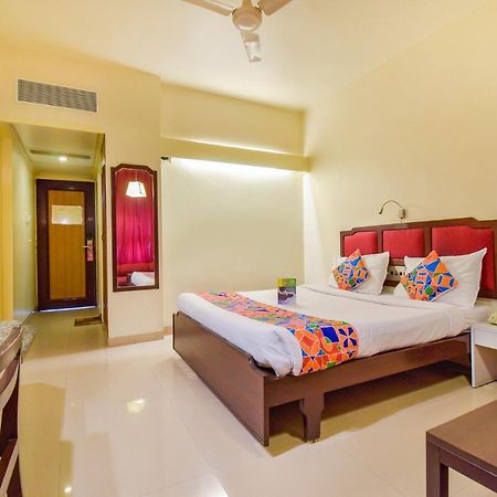 Hotel Ashish Plaza Pune Zewnętrze zdjęcie