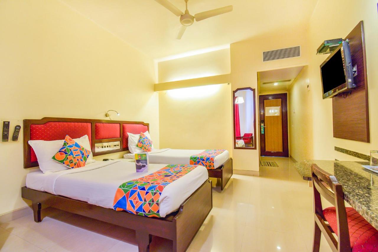 Hotel Ashish Plaza Pune Zewnętrze zdjęcie